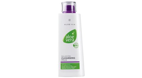 Aloe Vera Cleansing milk for the face LR20670 photo