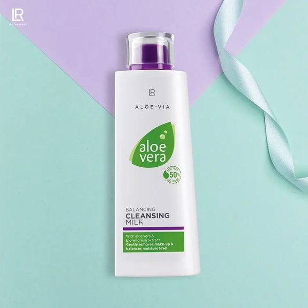 Aloe Vera Очищающее молочко для лица LR20670 фото