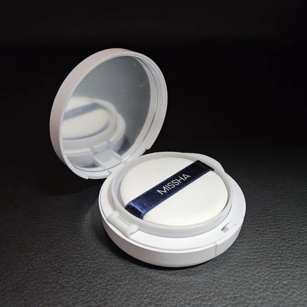 Missha Magic Cushion Moist Up SPF50+/PA+++ poduszka nawilżająca MS00143 zdjęcie